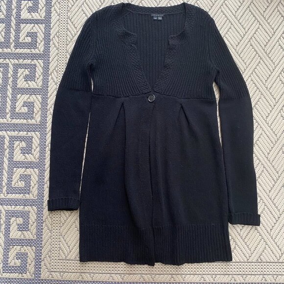 Great pre-owned condition (see pics)!  Style: Quiet Luxury Preppy Academia Class - Picture 11 of 14